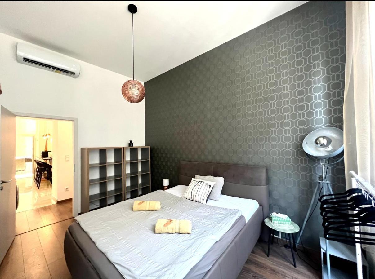 Wonderful Design Apartment In The City Centre Budapest Bagian luar foto